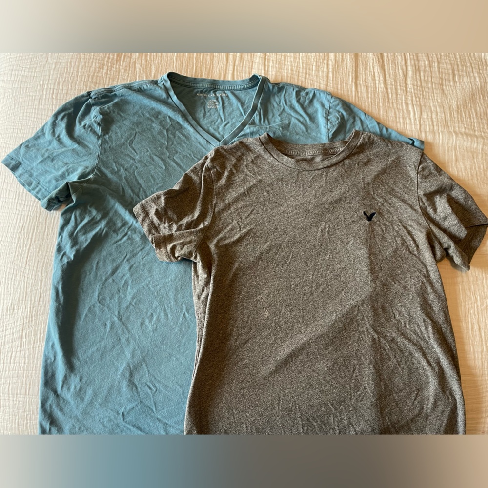 BUNDLE of american eagle mens t-shirts, size M